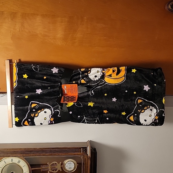 Hello Kitty Other - Hello Kitty Holloween Throw Blanket